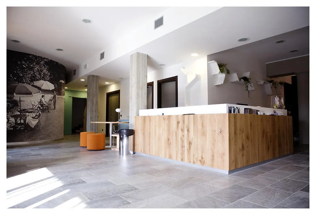 ريفانازّانو Residence Alleterme إيطاليا